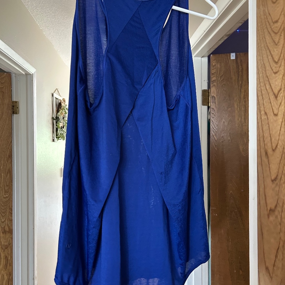 Lululemon workout tank